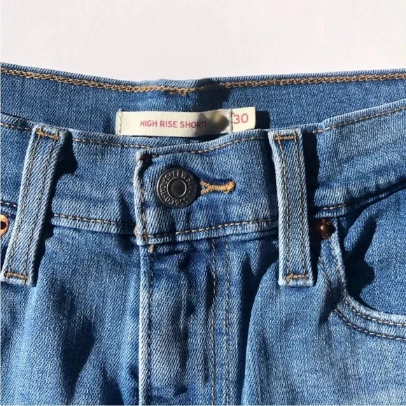 New Levi’s Distressed High Rise Denim Shorts 30 - Picture 10 of 10